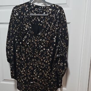 Torrid Harper Black and Metallic Gold Star Print Women's Top
